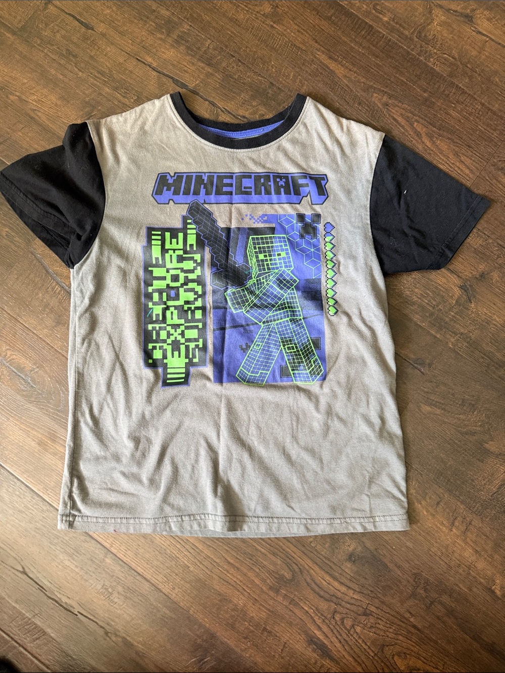 Boys' Short Sleeve Graphic Tee - Gray/Black